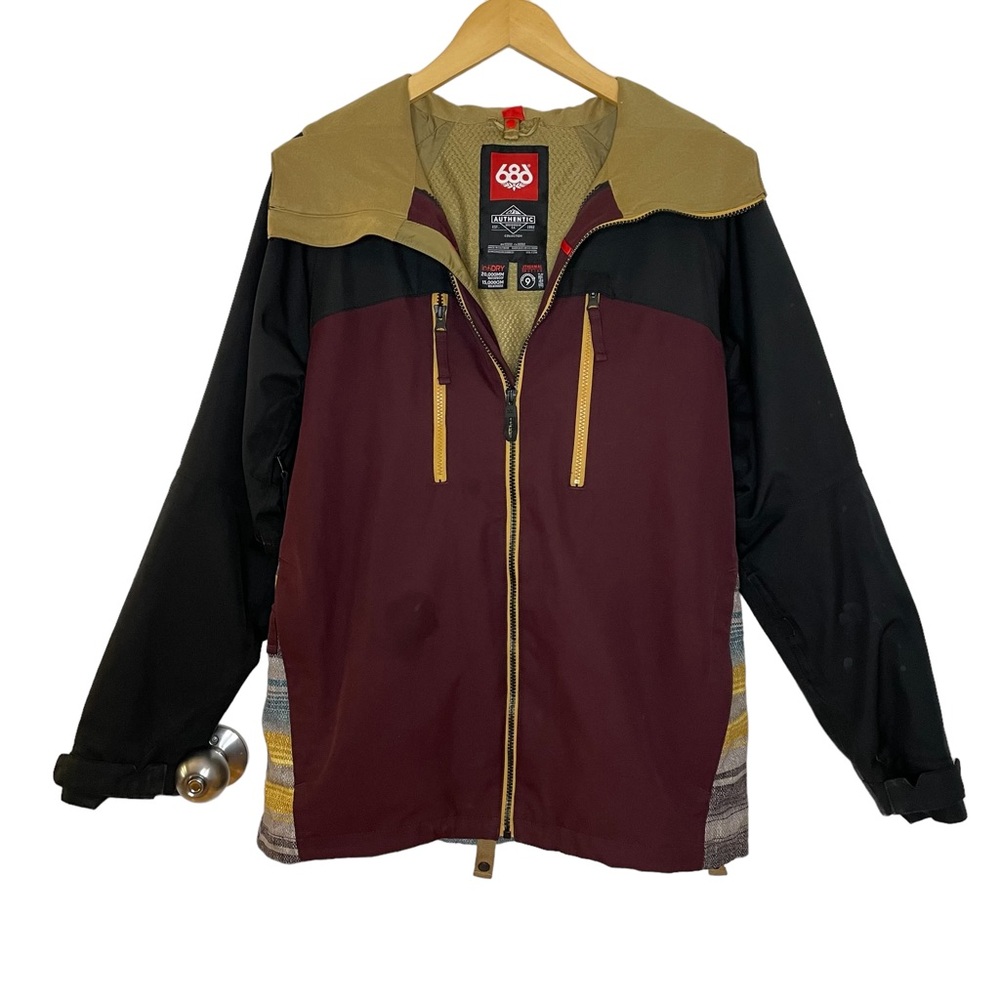 686 InfiDRY Waterproof Thermal Snowboard Ski Jacket Small